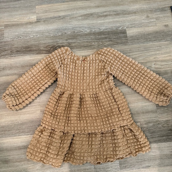 Simply Southern Long Sleeve Tiered Bubble Dress Tan Women’s Medium - Picture 4 of 5